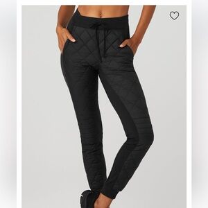 Alo high waist moto puffer pant Size small Black